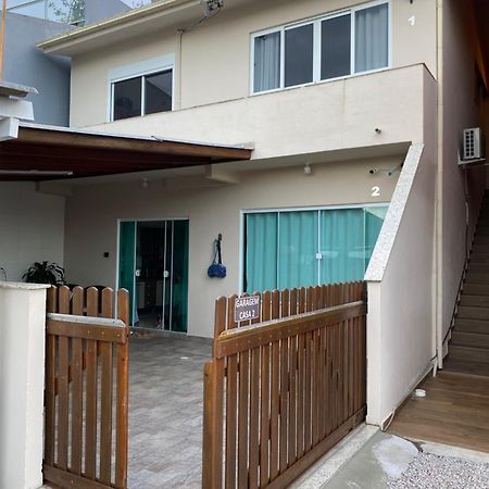 Casa Em Governador Celso Ramos Exterior foto